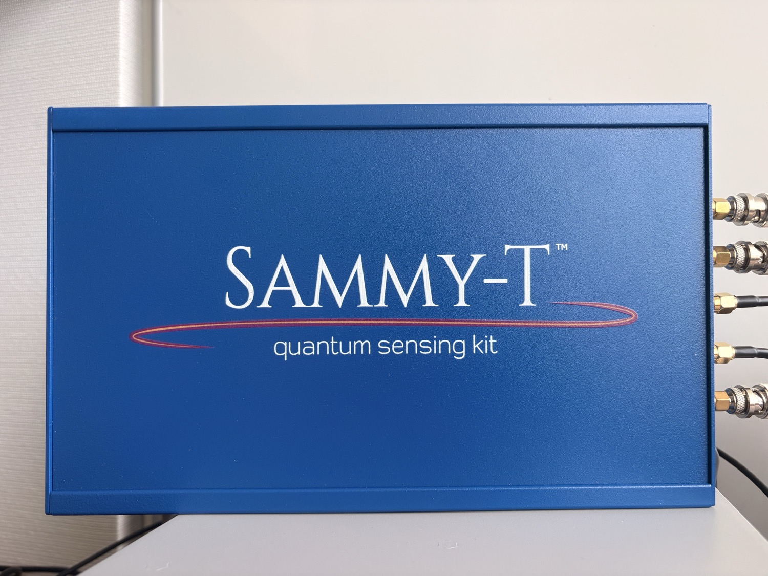 Entanglement enhanced quantum magnetometer